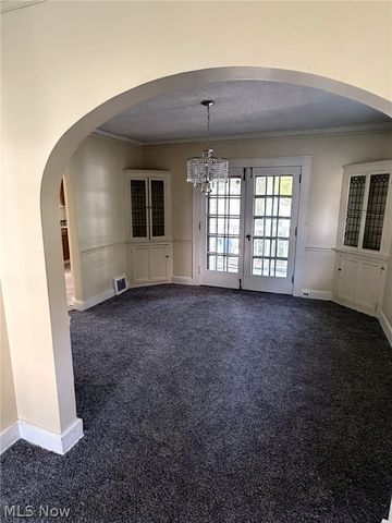 974 Elbon Road, Cleveland Heights, OH 44121