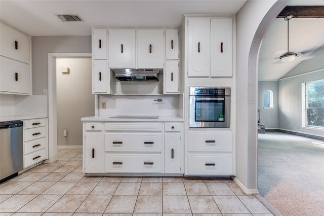 7313 Timberidge Drive, North Richland Hills, TX 76182