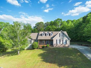 208 Quercus Run, Fountain Inn, SC 29644
