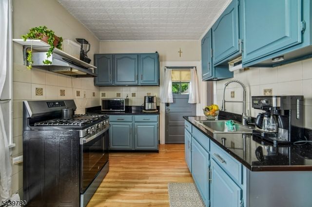 264 Getty Ave, Clifton City, NJ 07011