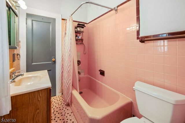 264 Getty Ave, Clifton City, NJ 07011