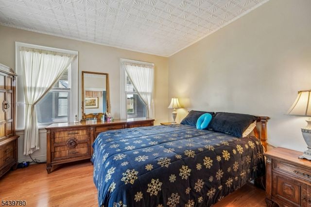 264 Getty Ave, Clifton City, NJ 07011