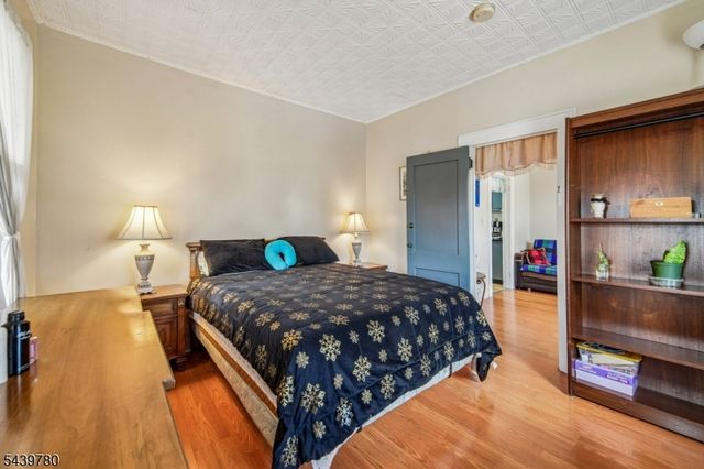 264 Getty Ave, Clifton City, NJ 07011
