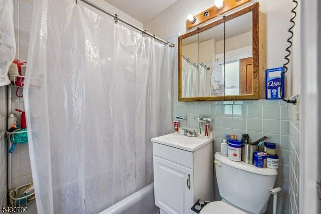 264 Getty Ave, Clifton City, NJ 07011