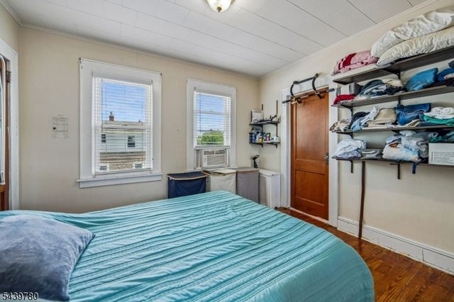 264 Getty Ave, Clifton City, NJ 07011