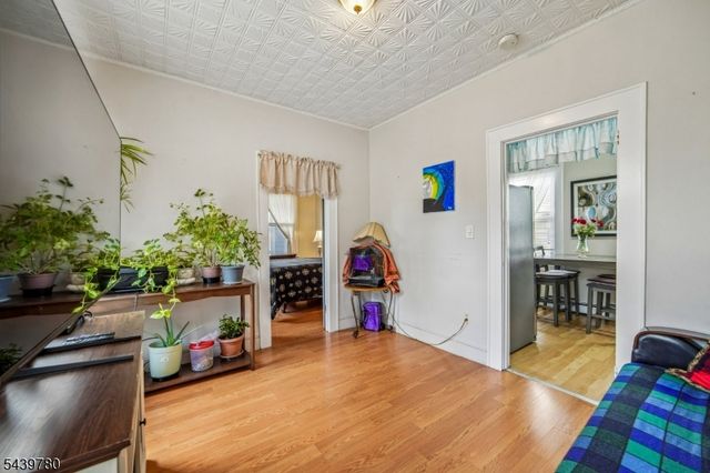 264 Getty Ave, Clifton City, NJ 07011