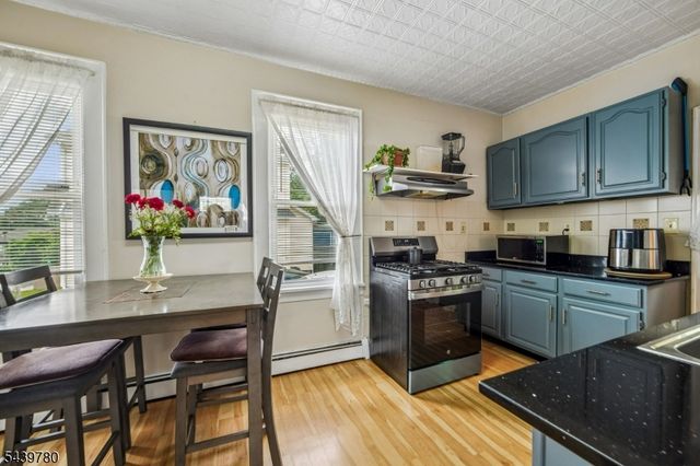 264 Getty Ave, Clifton City, NJ 07011