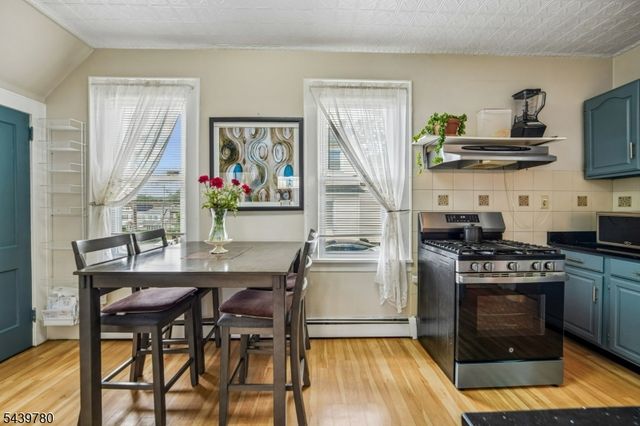 264 Getty Ave, Clifton City, NJ 07011