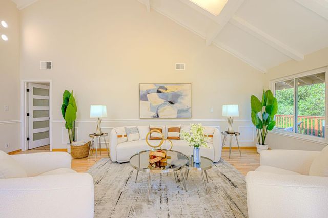 10112 Adelheid, Cupertino, CA 95014