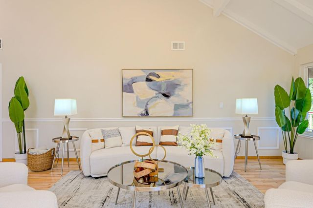 10112 Adelheid, Cupertino, CA 95014