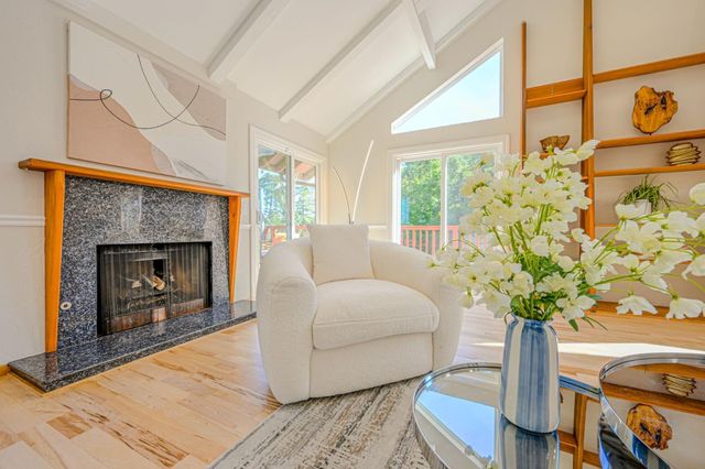 10112 Adelheid, Cupertino, CA 95014
