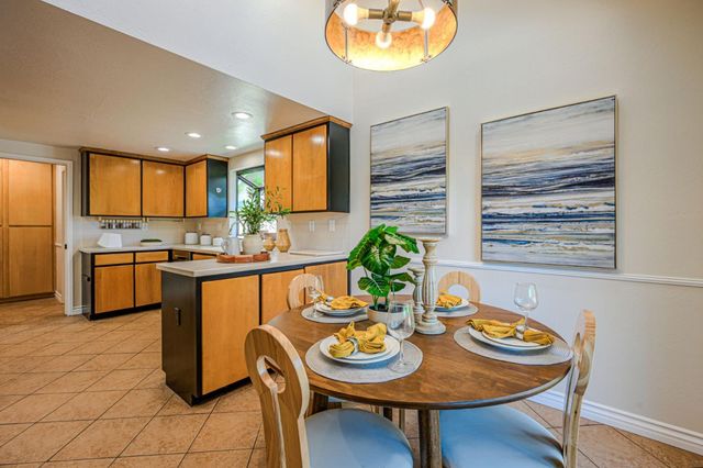 10112 Adelheid, Cupertino, CA 95014