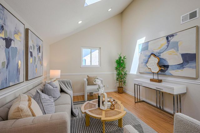 10112 Adelheid, Cupertino, CA 95014