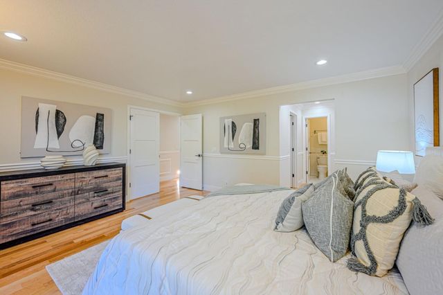 10112 Adelheid, Cupertino, CA 95014