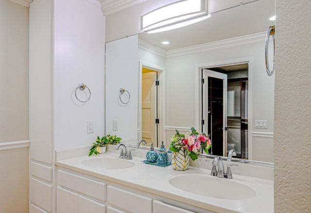 10112 Adelheid, Cupertino, CA 95014