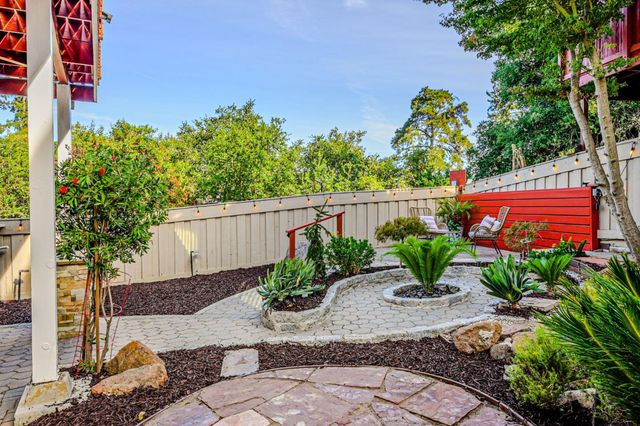 10112 Adelheid, Cupertino, CA 95014