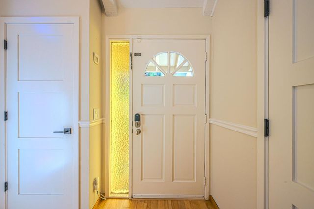 10112 Adelheid, Cupertino, CA 95014