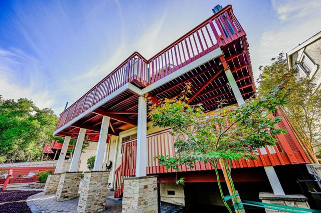 10112 Adelheid, Cupertino, CA 95014