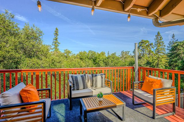 10112 Adelheid, Cupertino, CA 95014
