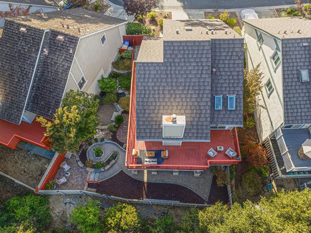 10112 Adelheid, Cupertino, CA 95014