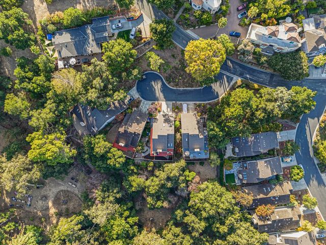 10112 Adelheid, Cupertino, CA 95014