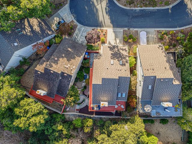 10112 Adelheid, Cupertino, CA 95014