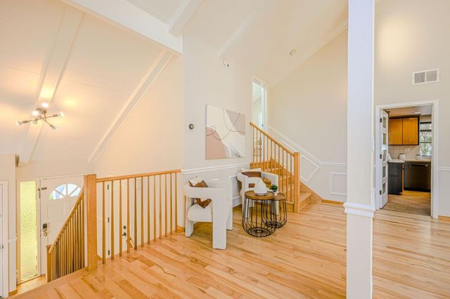 10112 Adelheid, Cupertino, CA 95014
