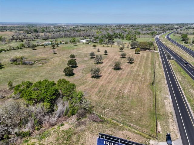 17260 Highway 6, Navasota, TX 77868