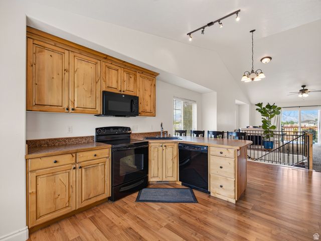 2933 E SOMERSET DR, Spanish Fork, UT 84660