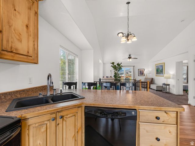 2933 E SOMERSET DR, Spanish Fork, UT 84660