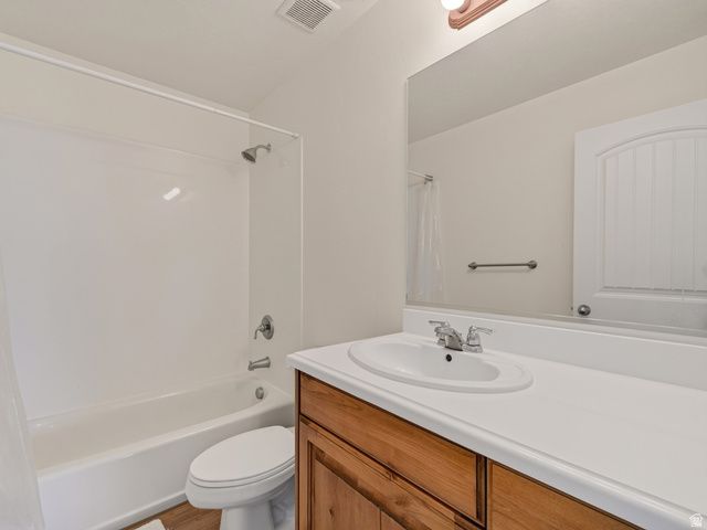 2933 E SOMERSET DR, Spanish Fork, UT 84660