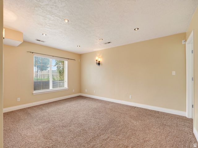 2933 E SOMERSET DR, Spanish Fork, UT 84660