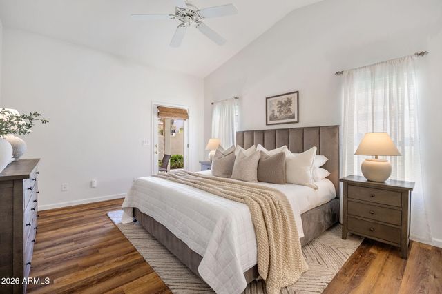 8118 N 10TH Place, Phoenix, AZ 85020