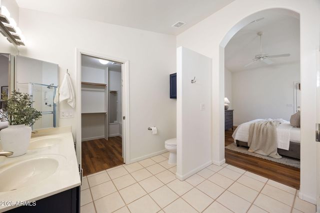 8118 N 10TH Place, Phoenix, AZ 85020