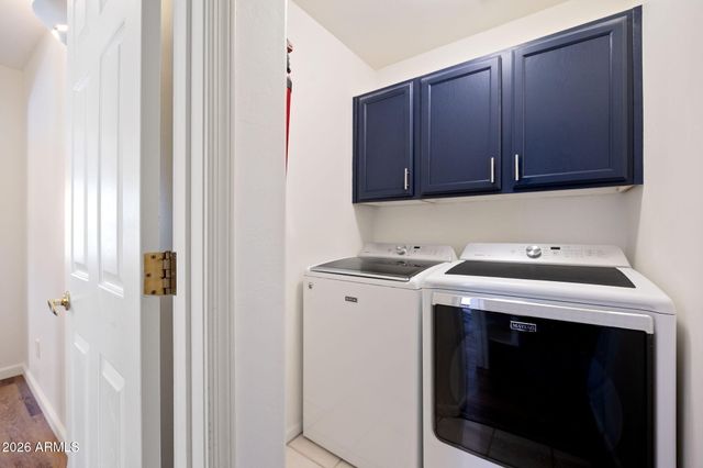 8118 N 10TH Place, Phoenix, AZ 85020