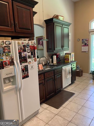 108 Regina Drive NE, Milledgeville, GA 31061