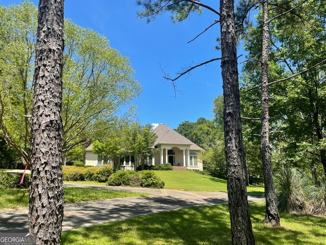 108 Regina Drive NE, Milledgeville, GA 31061