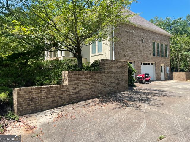 108 Regina Drive NE, Milledgeville, GA 31061