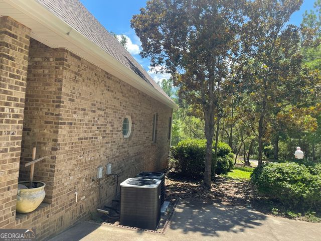 108 Regina Drive NE, Milledgeville, GA 31061