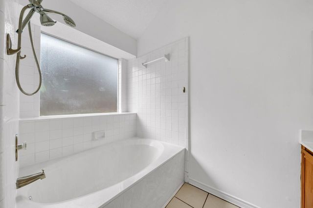 1133 Lago Vista ST, San Marcos, TX 78666