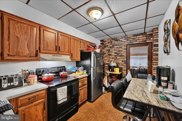 936 N PIKE ST, Reading, PA 19604