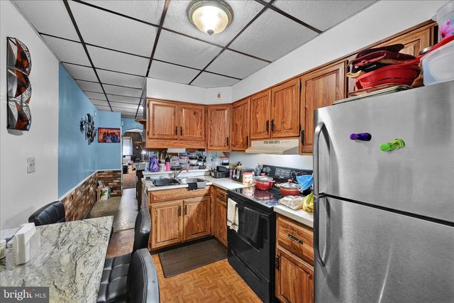 936 N PIKE ST, Reading, PA 19604