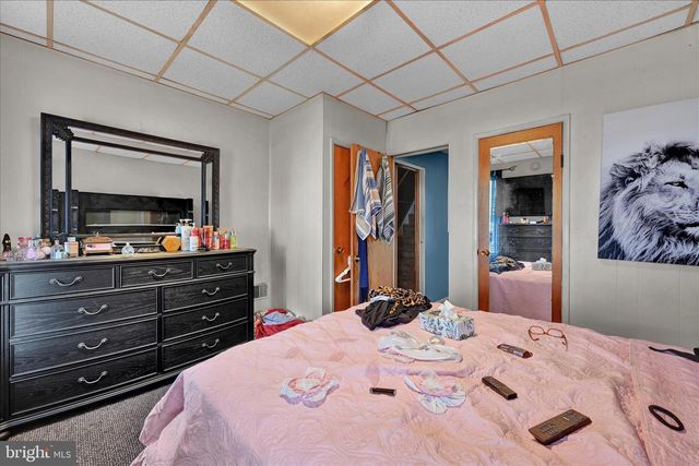 936 N PIKE ST, Reading, PA 19604