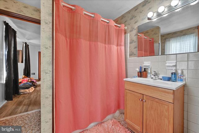 936 N PIKE ST, Reading, PA 19604