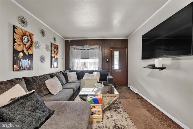 936 N PIKE ST, Reading, PA 19604