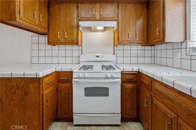 983 W 10th Street, San Pedro, CA 90731