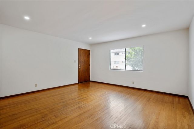 983 W 10th Street, San Pedro, CA 90731