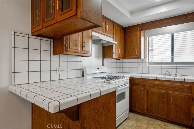 983 W 10th Street, San Pedro, CA 90731