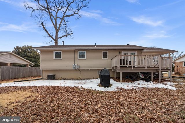 9618 SMALL DR, Clinton, MD 20735