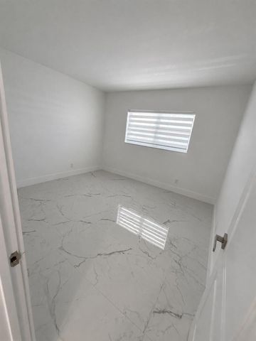 120 Lehane Terrace 206, North Palm Beach, FL 33408